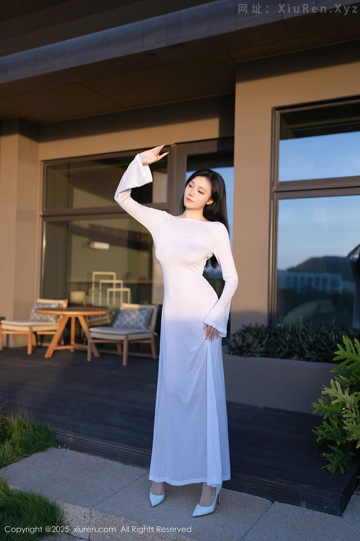 图片[5]-[XiuRen秀人网] VOL.10747 模特安然anran性感白色连衣长裙配超薄肉色秀曼妙身姿诱惑写真80P-秀人网官方网站